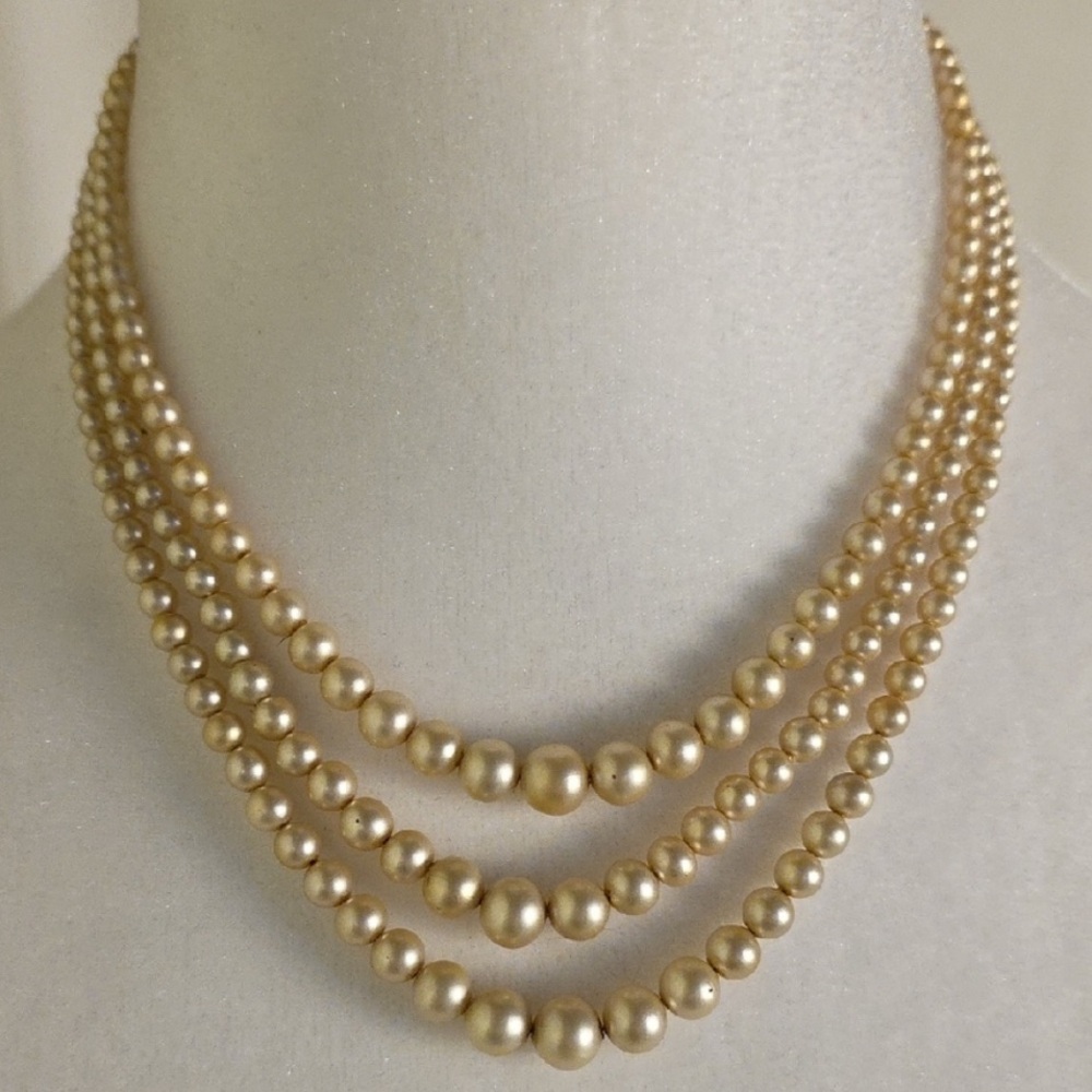 Vintage Faux Pearl Layered Necklace